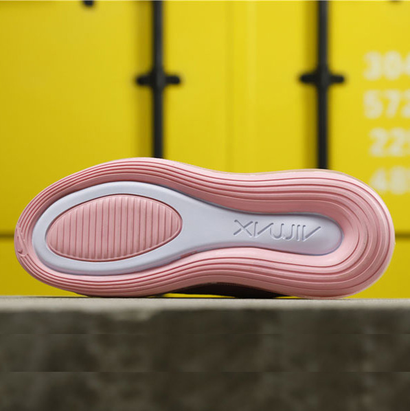 کفش نایک ایرمکس 720 Nike Air Max زنانه