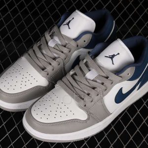 DC0774-042 جردن وان لو Jordan 1 Low Stealth French Blue استلث فرنچ بلو